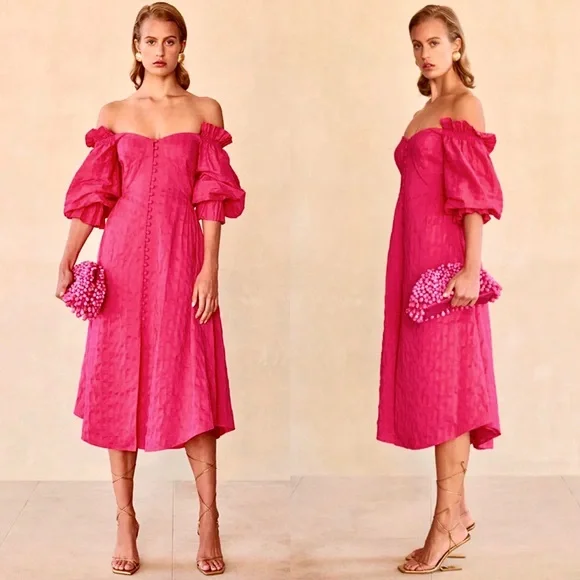 🌺🎉HP🎉🌺 NWT Cult Gaia Simona Off-The-Shoulder Ruffled Midi Dress Dragonfruit - Picture 11 of 16